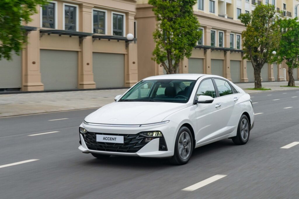 Hyundai Accent là một trong Các Dòng Xe 4 Chỗ Phổ Biến Tại Thuê Xe Huy Đạt